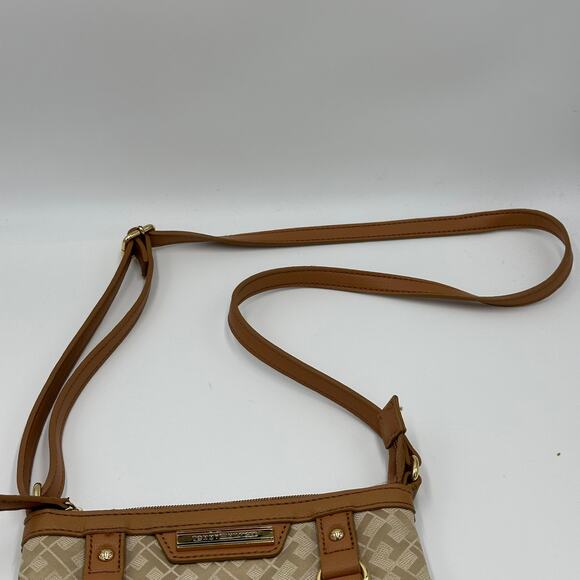 Tommy Hilfiger Beige & Brown Allover Monogram Canvas Crossbody Bag Purse Zip - Picture 5 of 12